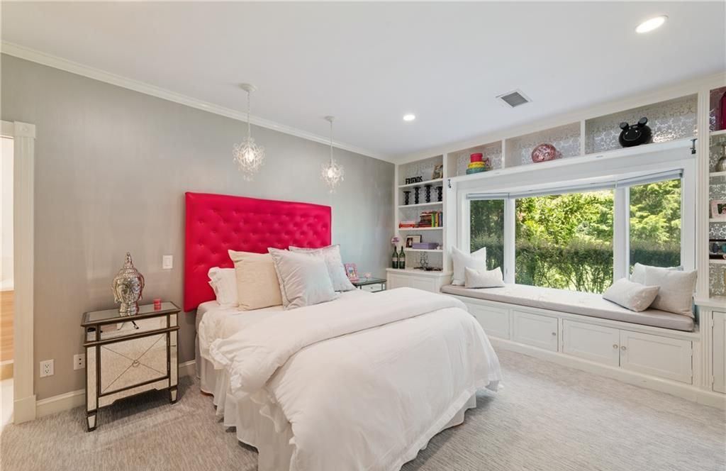 Hamptons Style Estate on Over 2 Lush Acres in New York Listed for 3.7 Million 20