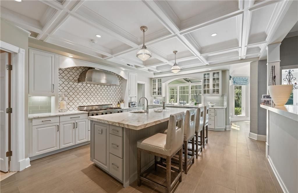 Hamptons Style Estate on Over 2 Lush Acres in New York Listed for 3.7 Million 7