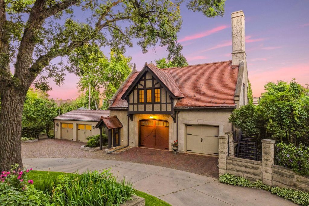 Historic Elegance Meets Modern Luxury William Channing Whitney Designed Home in Minnesota Listed for 2995000 69