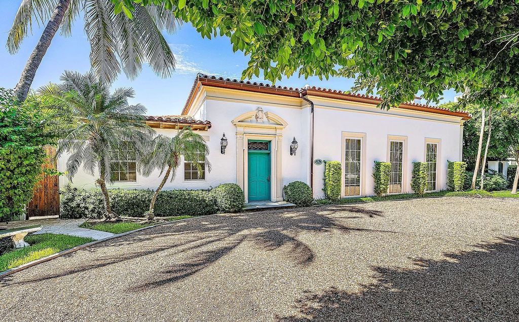 Designed by renowned architect John Volk, this magnificent residence, "The Ballroom," features 6 bedrooms, 6 bathrooms, and 5,612 square feet of living space on a 0.43-acre lot.