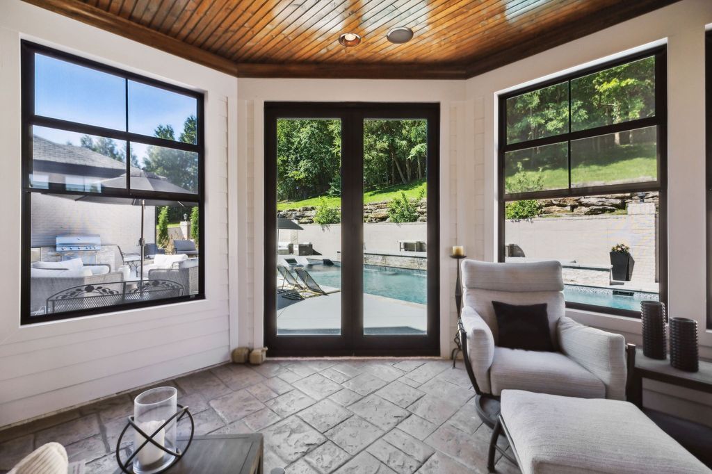 Luxurious Tennessee Home on Private Wooded Acre Lot Listed for 3.9 Million 23