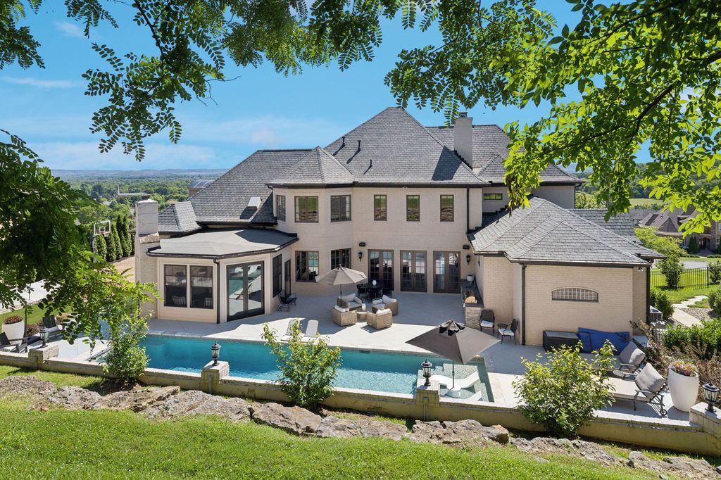 Luxurious Tennessee Home on Private Wooded Acre Lot Listed for 3.9 Million 6