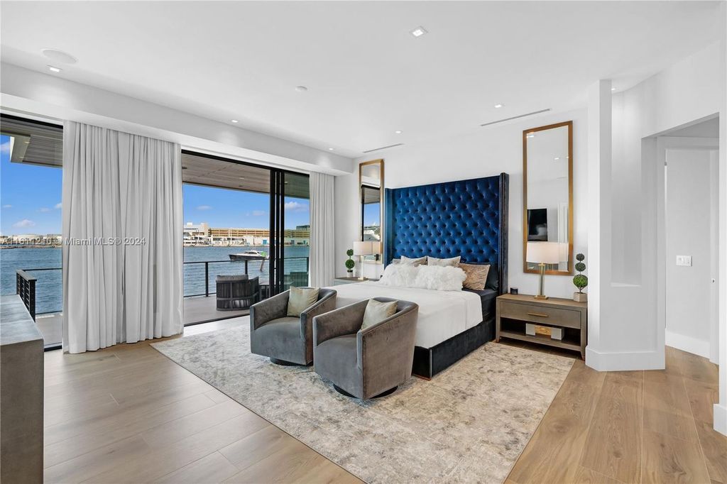 Discover your dream home at 1957 SE 21st Ave, Fort Lauderdale, Florida - a stunning new waterfront estate with ultra high-end finishes and designer furnishings.