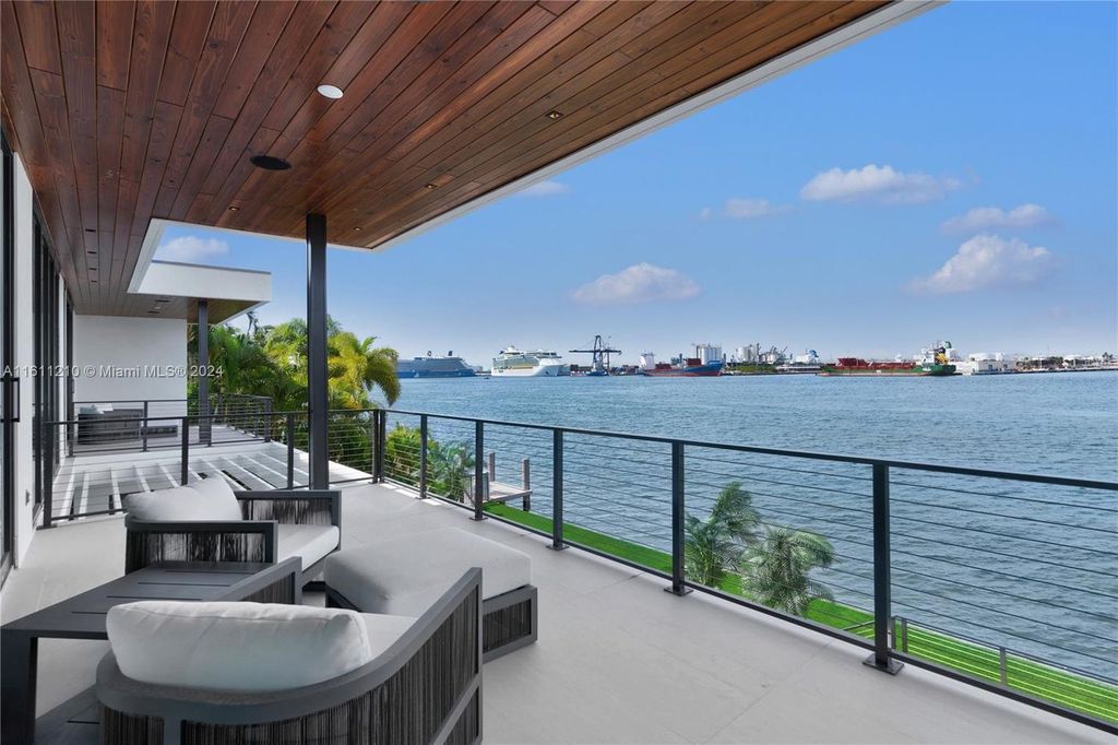 Discover your dream home at 1957 SE 21st Ave, Fort Lauderdale, Florida - a stunning new waterfront estate with ultra high-end finishes and designer furnishings.