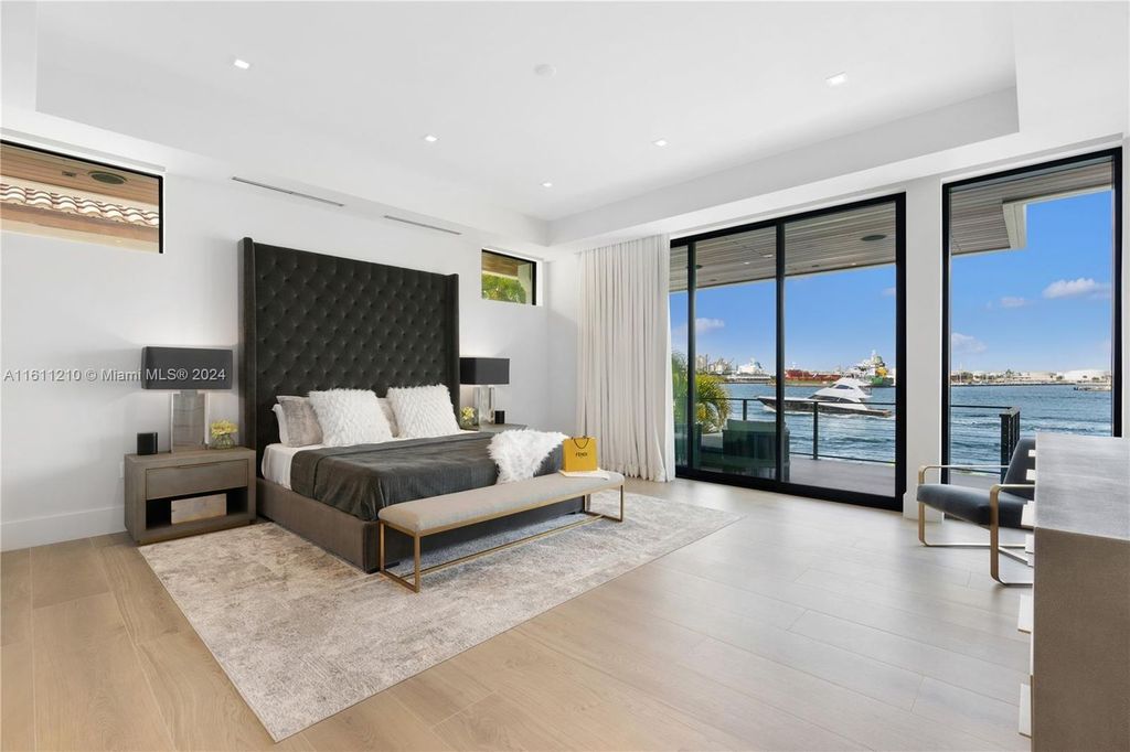 Discover your dream home at 1957 SE 21st Ave, Fort Lauderdale, Florida - a stunning new waterfront estate with ultra high-end finishes and designer furnishings.
