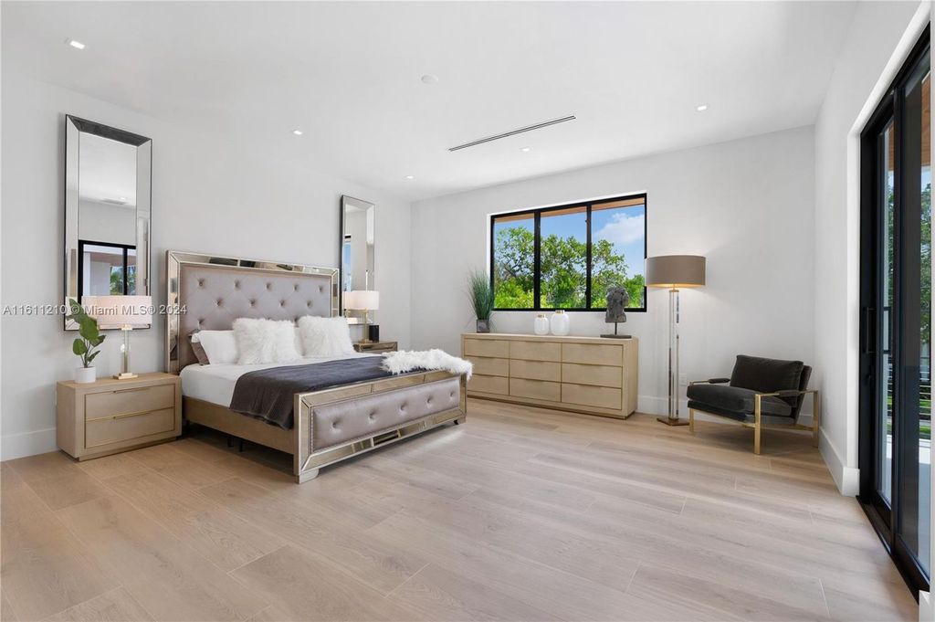 Discover your dream home at 1957 SE 21st Ave, Fort Lauderdale, Florida - a stunning new waterfront estate with ultra high-end finishes and designer furnishings.