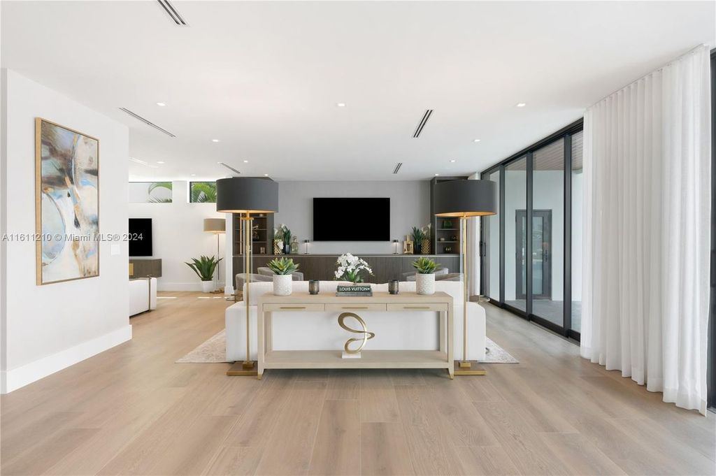 Discover your dream home at 1957 SE 21st Ave, Fort Lauderdale, Florida - a stunning new waterfront estate with ultra high-end finishes and designer furnishings.