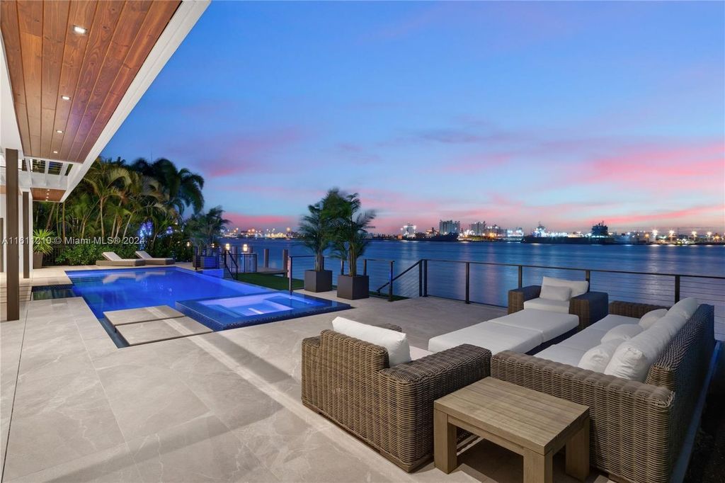 Discover your dream home at 1957 SE 21st Ave, Fort Lauderdale, Florida - a stunning new waterfront estate with ultra high-end finishes and designer furnishings.