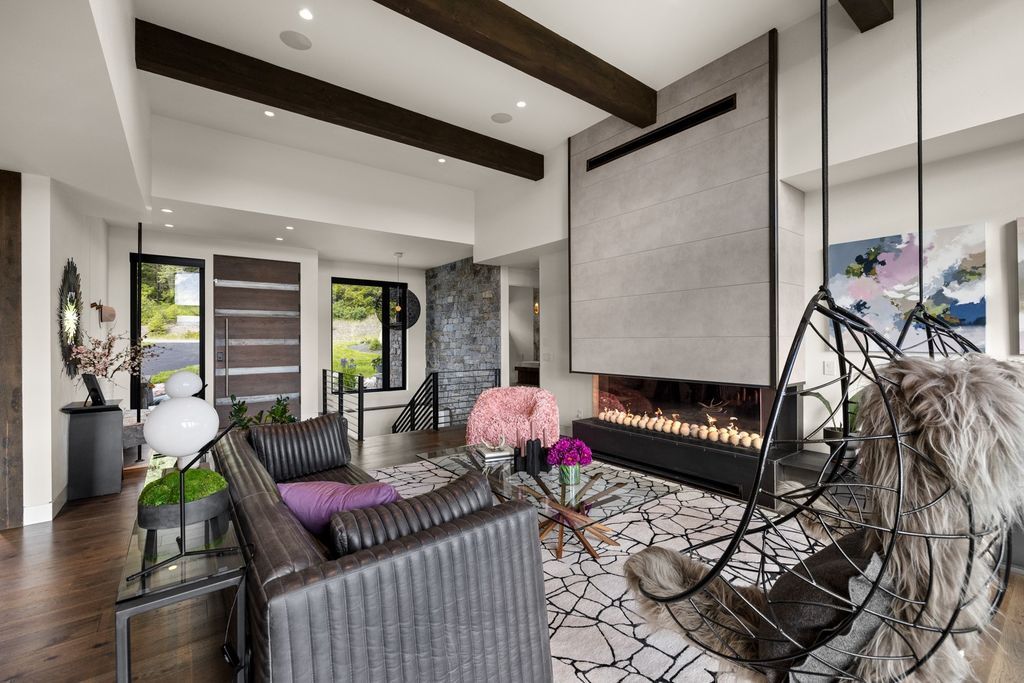 Mountain Modern Retreat with Stunning Valley Views and Ultimate Privacy in Montana Hits the Market for 3699000 10