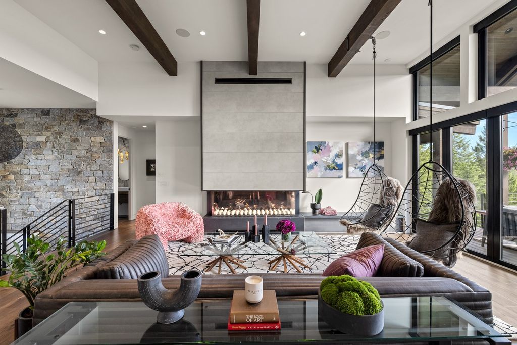 Mountain Modern Retreat with Stunning Valley Views and Ultimate Privacy in Montana Hits the Market for 3699000 11