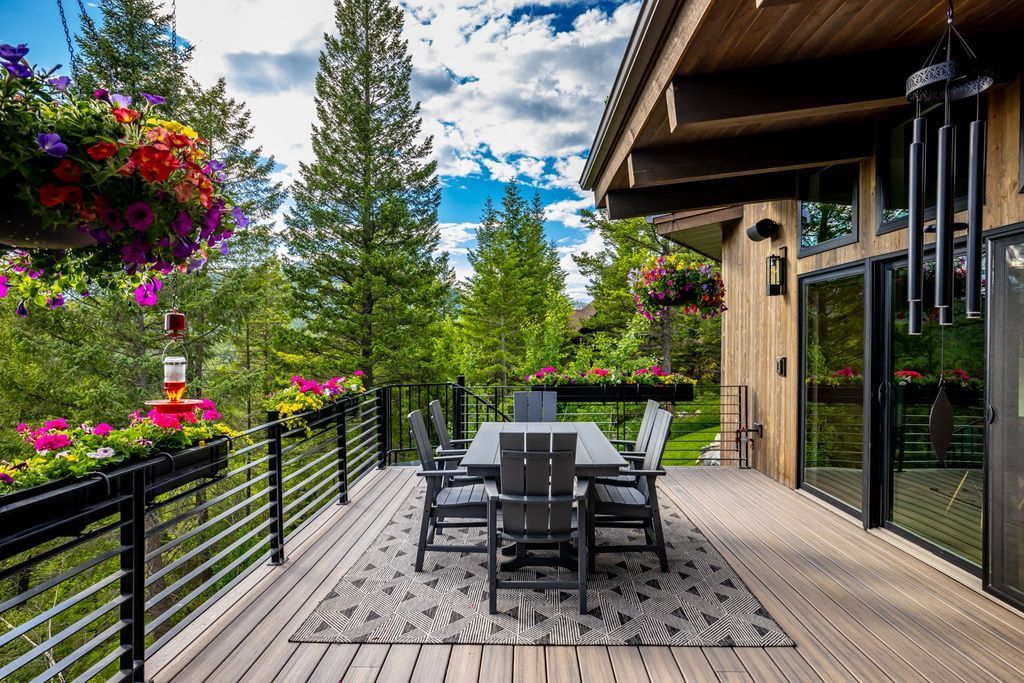 Mountain Modern Retreat with Stunning Valley Views and Ultimate Privacy in Montana Hits the Market for 3699000 16