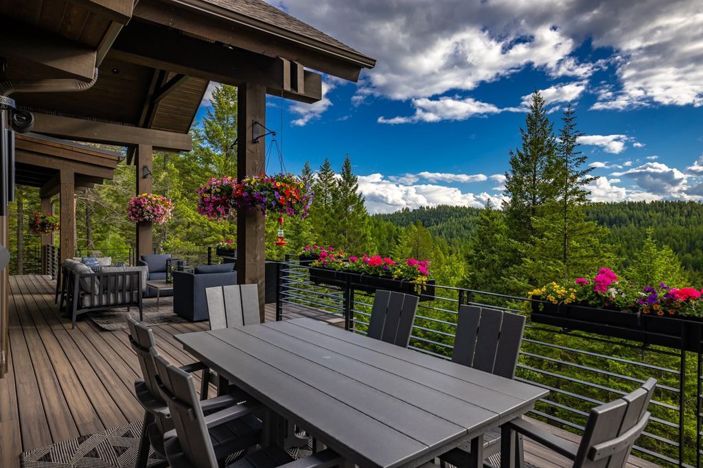 Mountain Modern Retreat with Stunning Valley Views and Ultimate Privacy in Montana Hits the Market for 3699000 18
