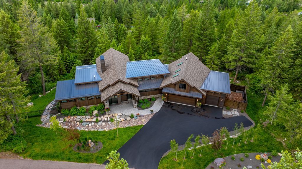Mountain Modern Retreat with Stunning Valley Views and Ultimate Privacy in Montana Hits the Market for 3699000 2