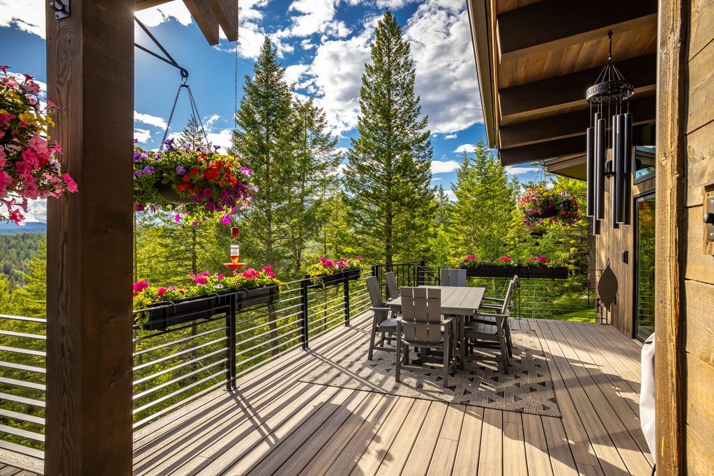 Mountain Modern Retreat with Stunning Valley Views and Ultimate Privacy in Montana Hits the Market for 3699000 21