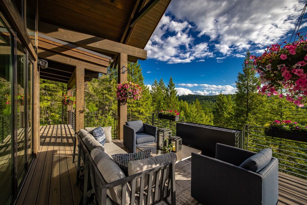 Mountain Modern Retreat with Stunning Valley Views and Ultimate Privacy in Montana Hits the Market for 3699000 23
