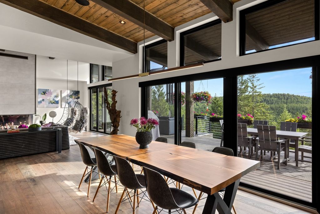Mountain Modern Retreat with Stunning Valley Views and Ultimate Privacy in Montana Hits the Market for 3699000 29