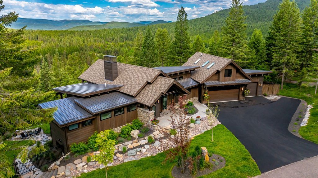 Mountain Modern Retreat with Stunning Valley Views and Ultimate Privacy in Montana Hits the Market for 3699000 3