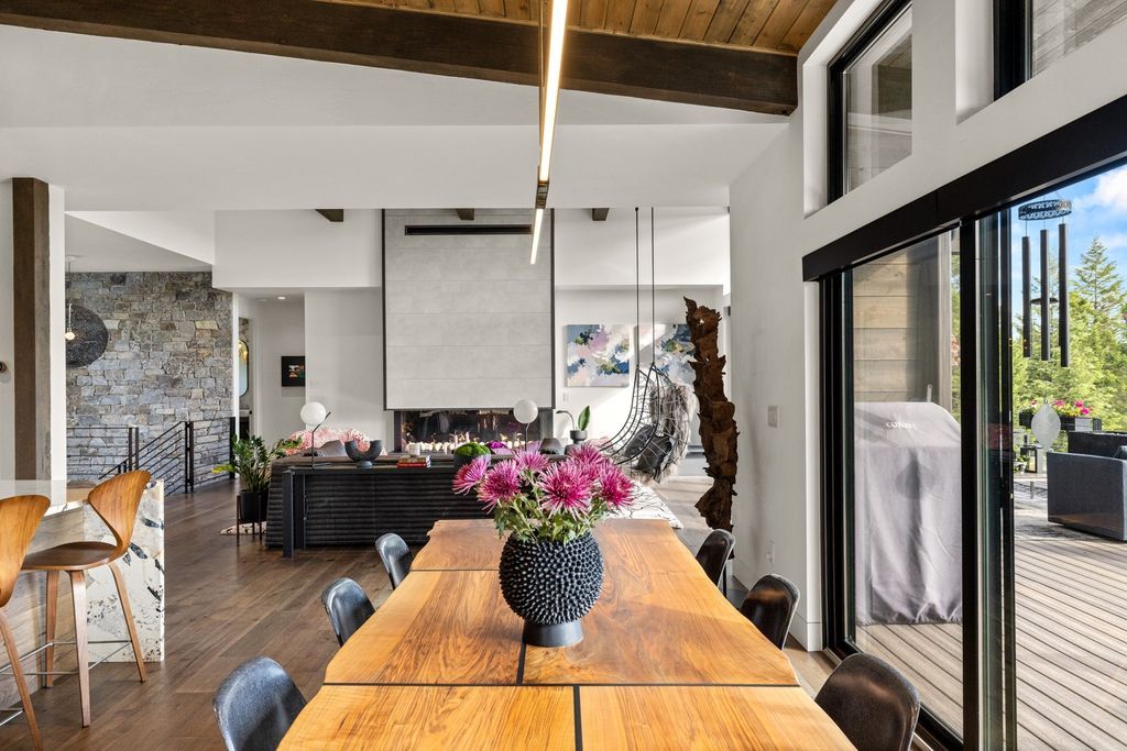 Mountain Modern Retreat with Stunning Valley Views and Ultimate Privacy in Montana Hits the Market for 3699000 32