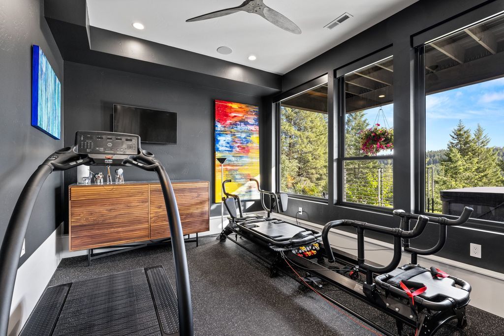 Mountain Modern Retreat with Stunning Valley Views and Ultimate Privacy in Montana Hits the Market for 3699000 49