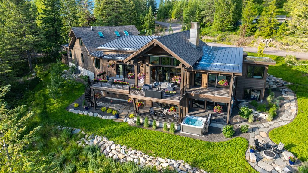 Mountain Modern Retreat with Stunning Valley Views and Ultimate Privacy in Montana Hits the Market for 3699000 54