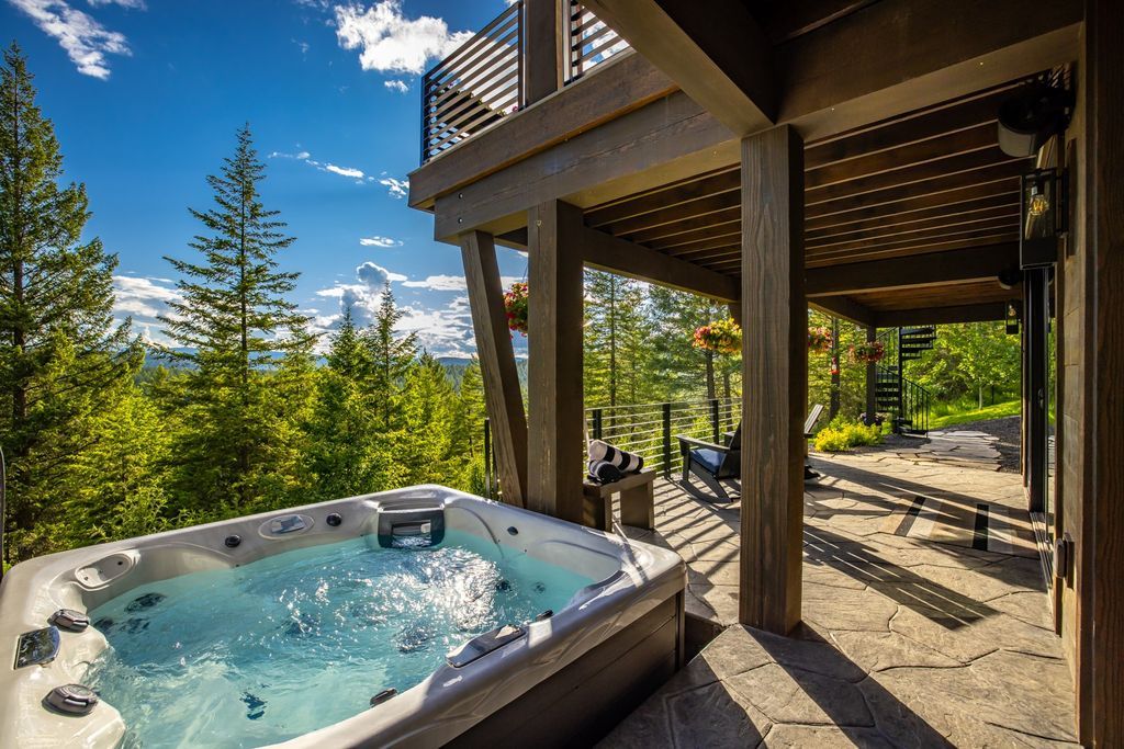 Mountain Modern Retreat with Stunning Valley Views and Ultimate Privacy in Montana Hits the Market for 3699000 57