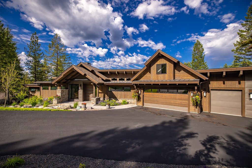Mountain Modern Retreat with Stunning Valley Views and Ultimate Privacy in Montana Hits the Market for 3699000 60