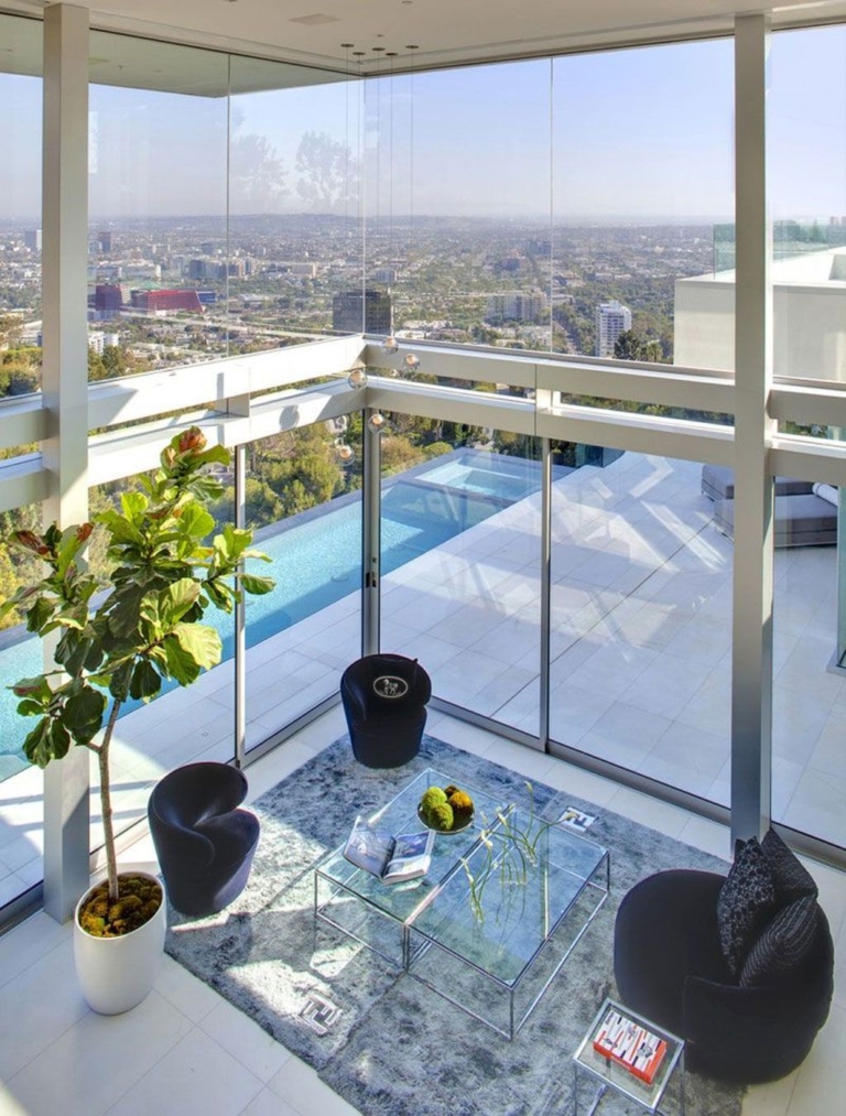 Oriole Way House in Los Angeles by McClean Design | Luxury Houses