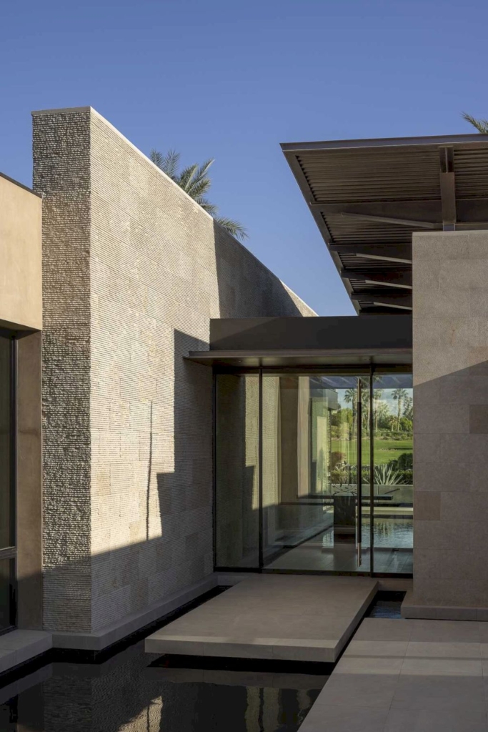 Palm Desert Retreat in Sunlit Elegance by Kor Architects 14