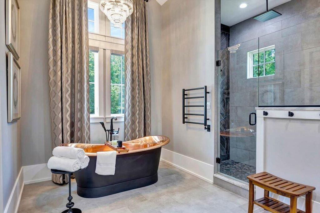 Paradise Found Stunning Tennessee Home with Spectacular Views on Nearly 1 Acre for 2.7 Million 22