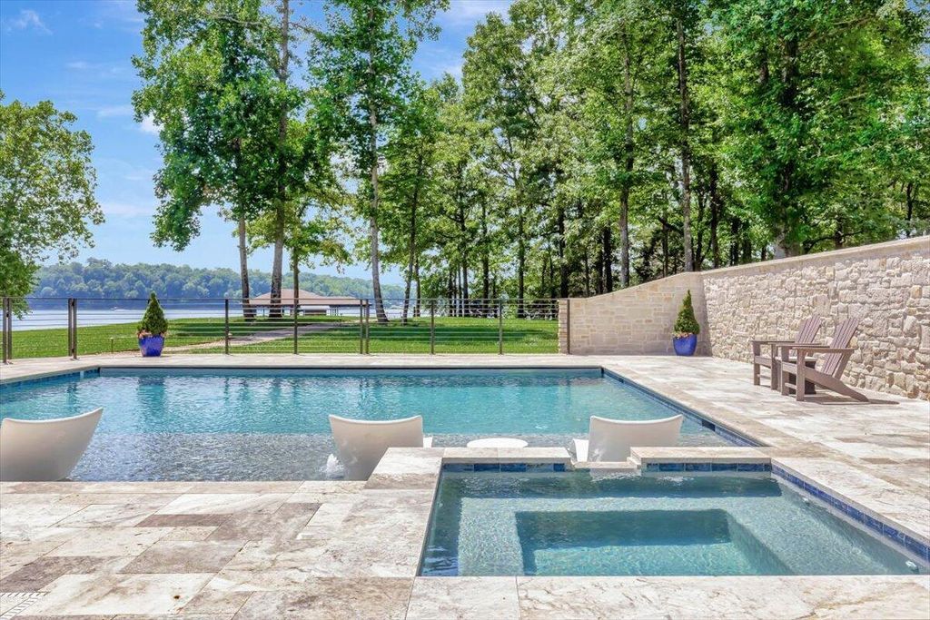 Paradise Found Stunning Tennessee Home with Spectacular Views on Nearly 1 Acre for 2.7 Million 3