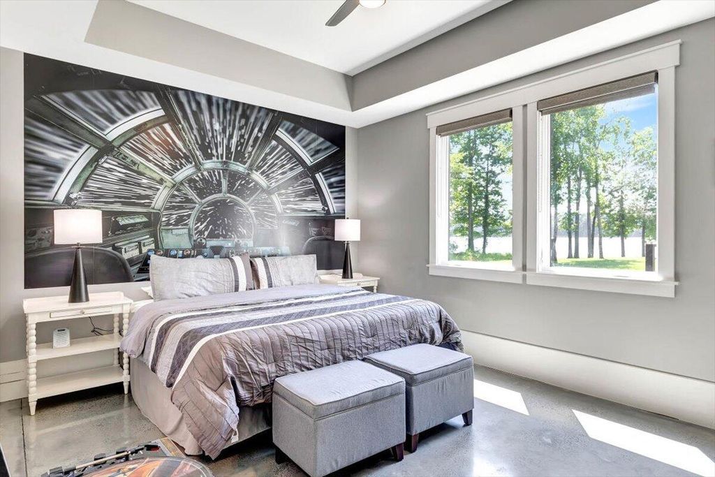 Paradise Found Stunning Tennessee Home with Spectacular Views on Nearly 1 Acre for 2.7 Million 41