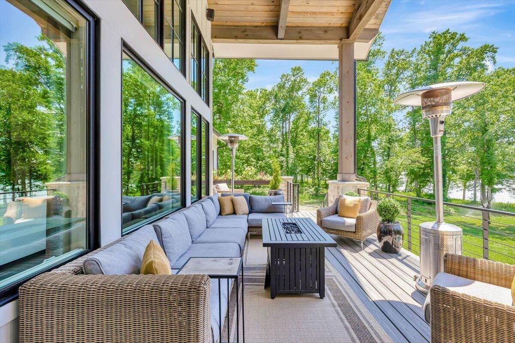 Paradise Found Stunning Tennessee Home with Spectacular Views on Nearly 1 Acre for 2.7 Million 46