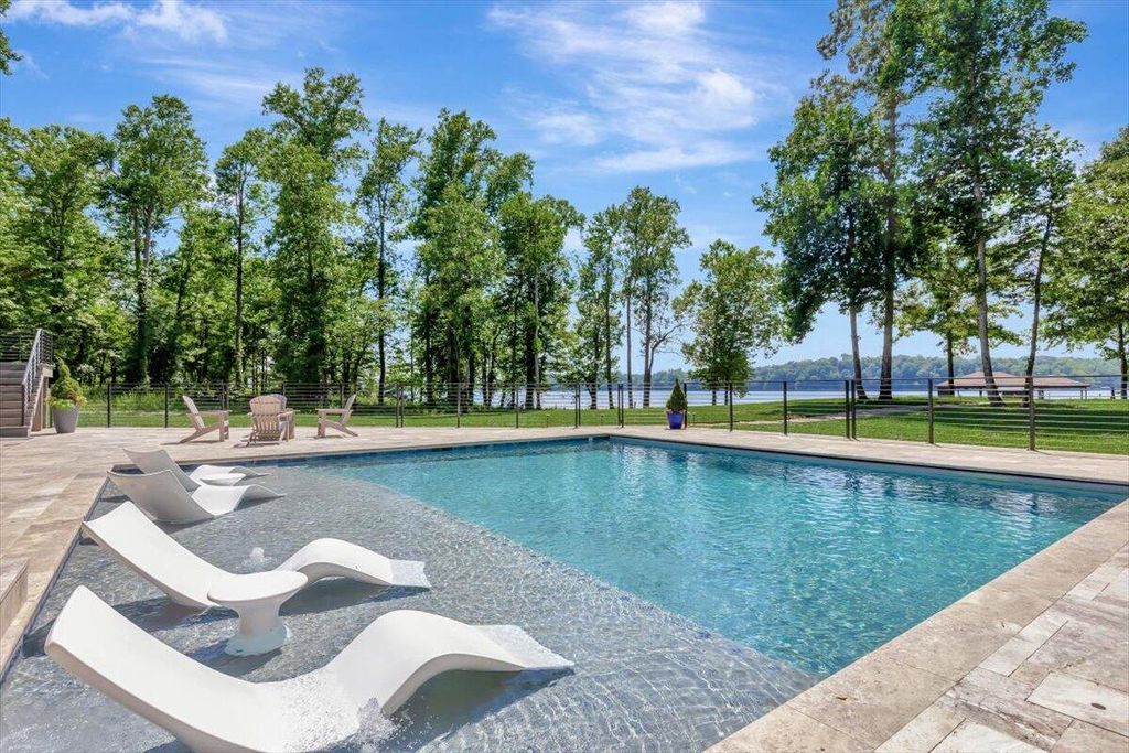 Paradise Found Stunning Tennessee Home with Spectacular Views on Nearly 1 Acre for 2.7 Million 50