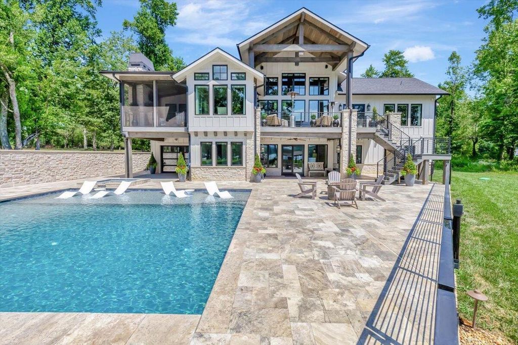 Paradise Found Stunning Tennessee Home with Spectacular Views on Nearly 1 Acre for 2.7 Million 52