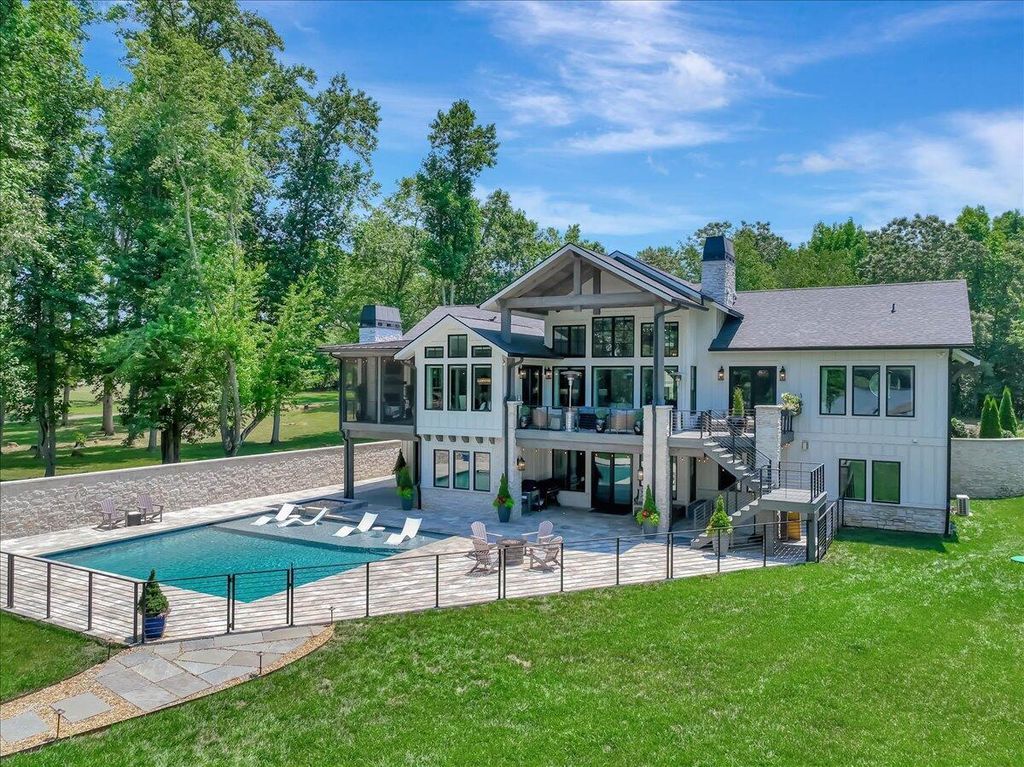 Paradise Found Stunning Tennessee Home with Spectacular Views on Nearly 1 Acre for 2.7 Million 53