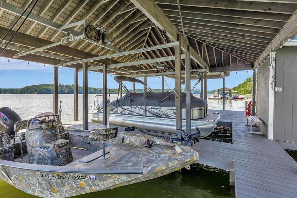 Paradise Found Stunning Tennessee Home with Spectacular Views on Nearly 1 Acre for 2.7 Million 59