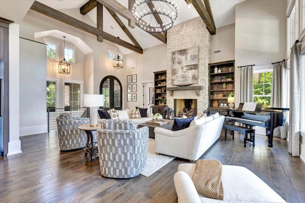 Paradise Found Stunning Tennessee Home with Spectacular Views on Nearly 1 Acre for 2.7 Million 6