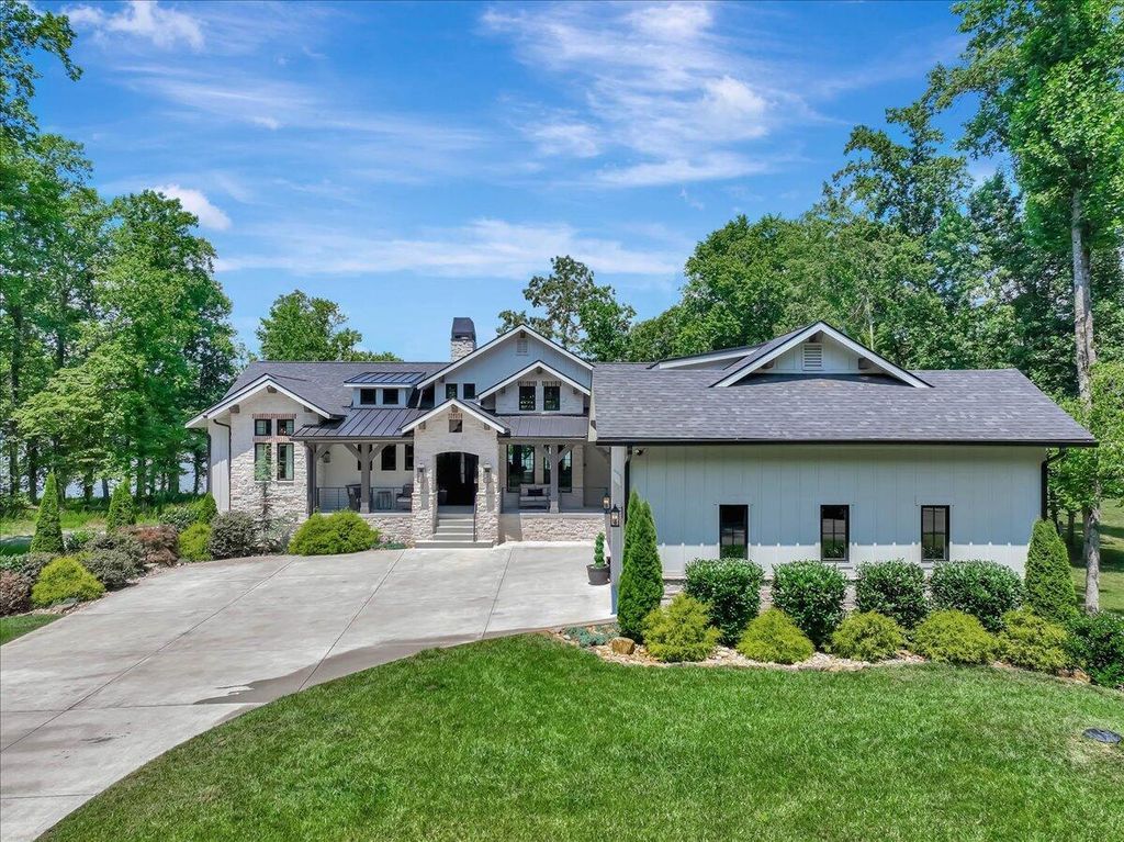 Paradise Found Stunning Tennessee Home with Spectacular Views on Nearly 1 Acre for 2.7 Million 62