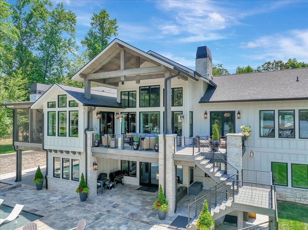 Paradise Found Stunning Tennessee Home with Spectacular Views on Nearly 1 Acre for 2.7 Million 63