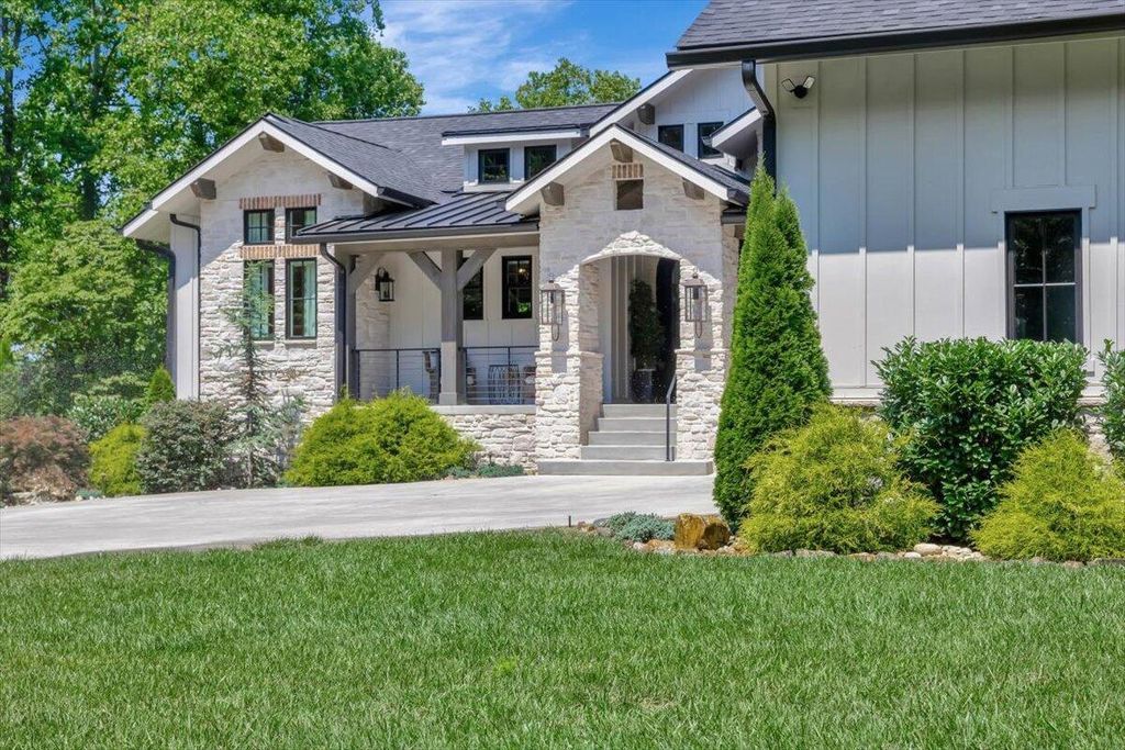 Paradise Found Stunning Tennessee Home with Spectacular Views on Nearly 1 Acre for 2.7 Million 65