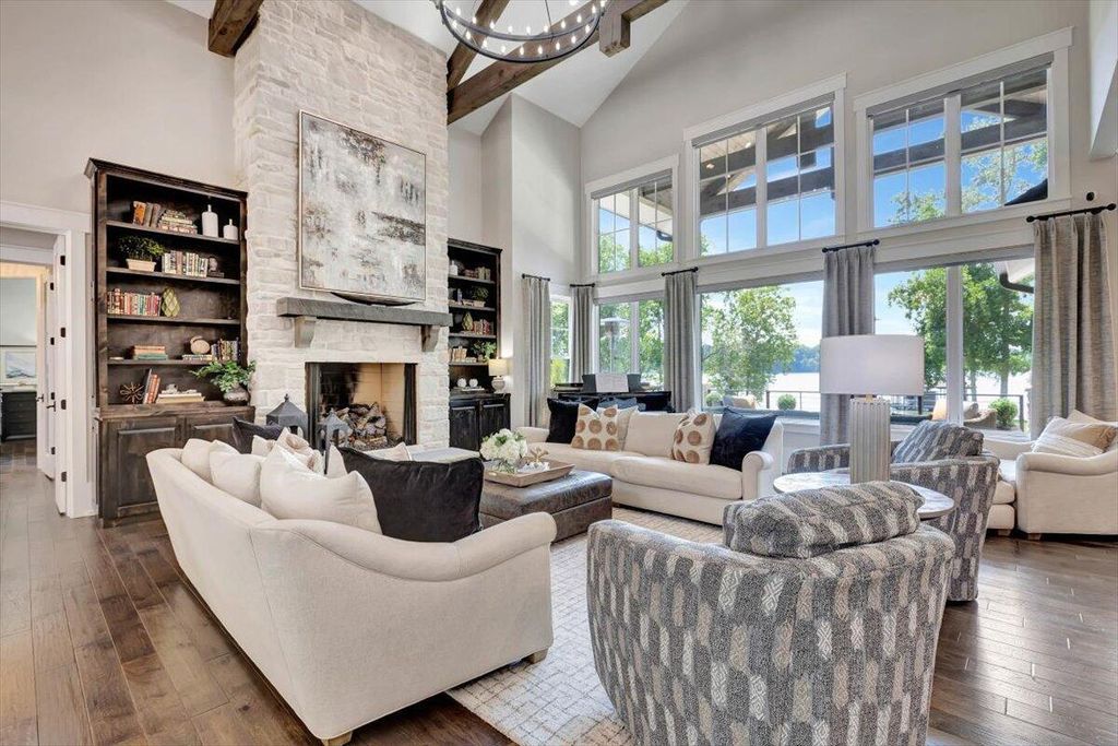 Paradise Found Stunning Tennessee Home with Spectacular Views on Nearly 1 Acre for 2.7 Million 7