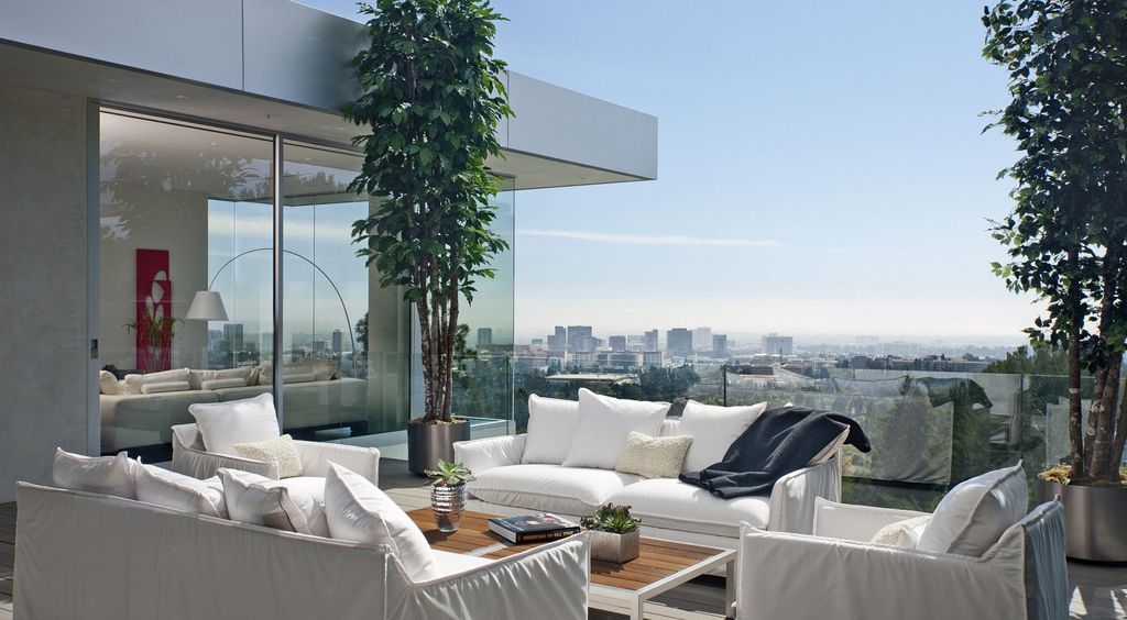 Sarbonne I House an Urban Oasis in CA by McClean Design 4
