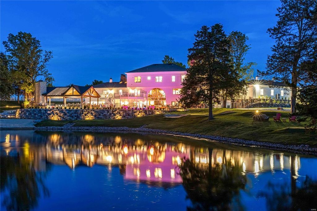 Spectacular Equestrian Property on 10.76 Scenic Acres in Missouri Listed for 5789000 15