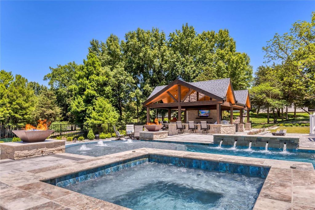 Spectacular Equestrian Property on 10.76 Scenic Acres in Missouri Listed for 5789000 23