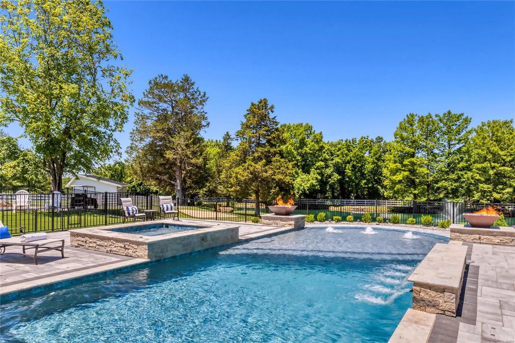 Spectacular Equestrian Property on 10.76 Scenic Acres in Missouri Listed for 5789000 24