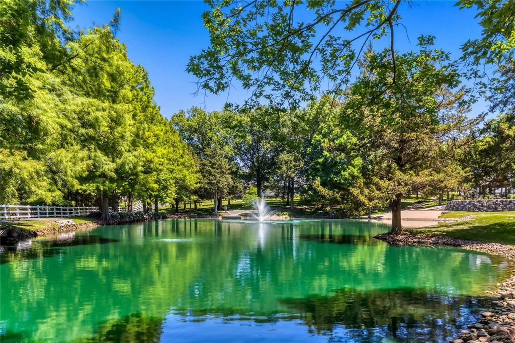 Spectacular Equestrian Property on 10.76 Scenic Acres in Missouri Listed for 5789000 47