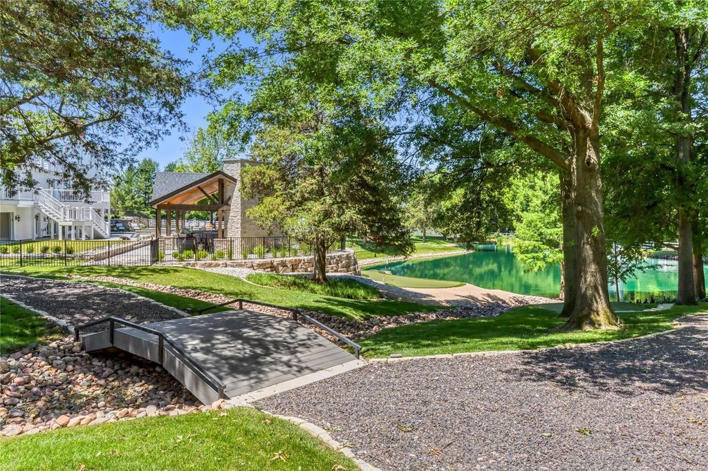 Spectacular Equestrian Property on 10.76 Scenic Acres in Missouri Listed for 5789000 49