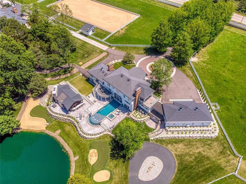 Spectacular Equestrian Property on 10.76 Scenic Acres in Missouri Listed for 5789000 63