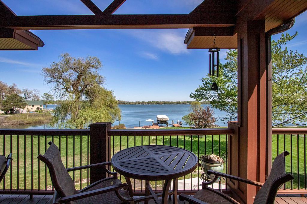 Stunning Indian Lakefront Estate in Michigan Listed for 3.95 Million Offers Unparalleled Comfort and Convenience 13