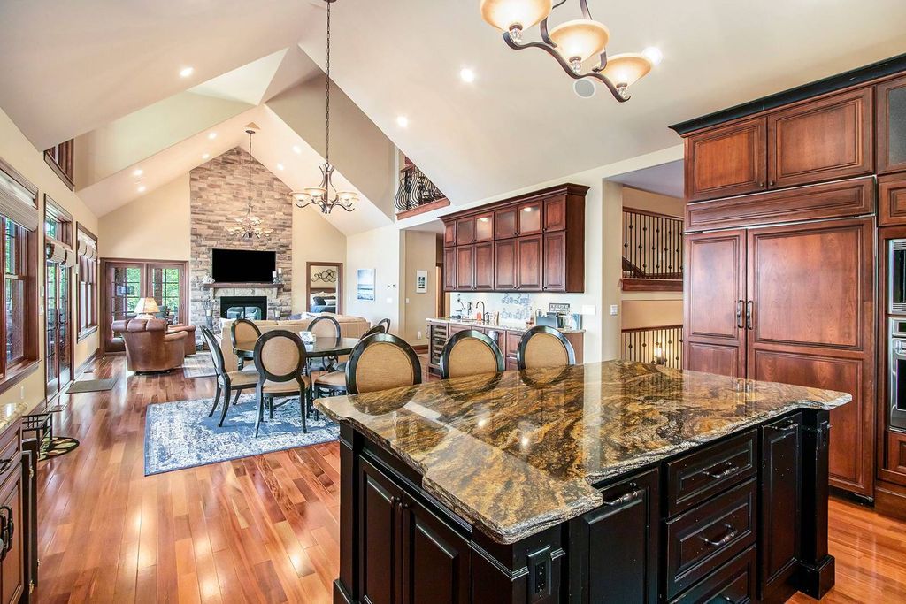 Stunning Indian Lakefront Estate in Michigan Listed for 3.95 Million Offers Unparalleled Comfort and Convenience 31
